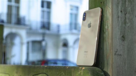 Превосходство и Вечность: Почему iPhone XS Max остается актуальным на рынке