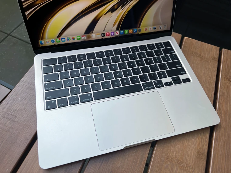 MacBook Air M2